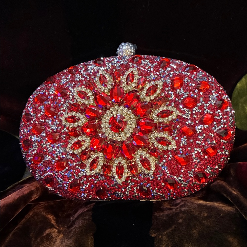 Dazzling Red Crystal Evening Clutch